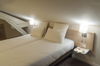 Hotel De Geneve