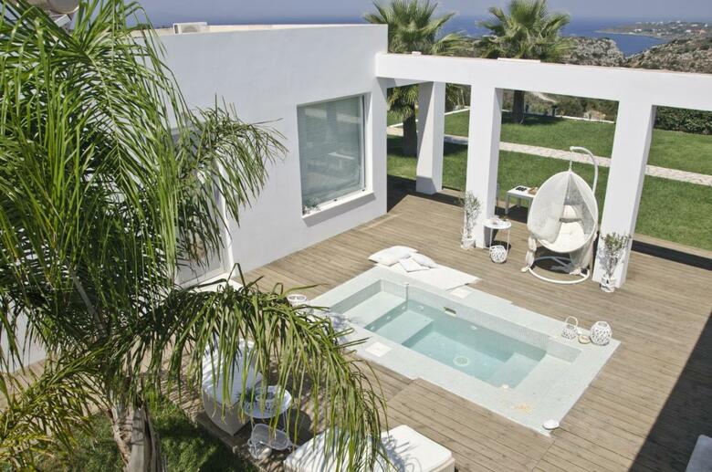 Villa Reveli Estate
