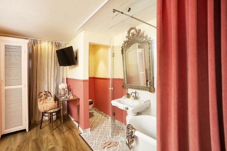 Peer Boutique Hotel