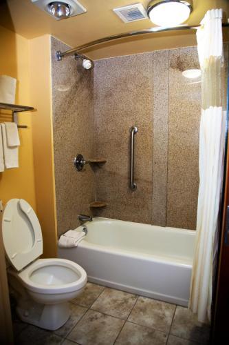 Motel Baymont Inn & Suites
