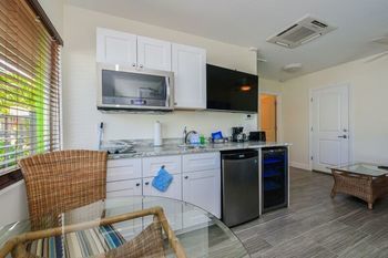 Siesta Key Beachside Villas