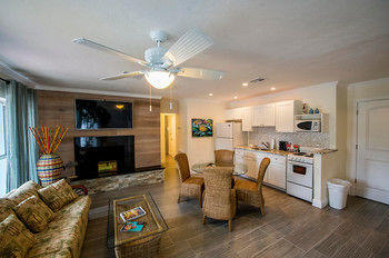 Siesta Key Beachside Villas