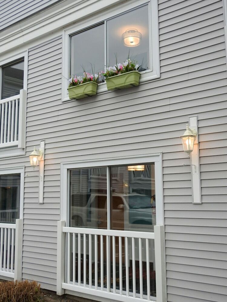 Hotel Seacoast Inn