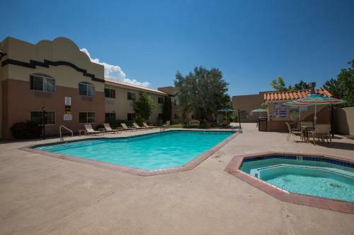 Hotel Gold Dust West