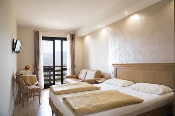 Hotel Pineta Campi