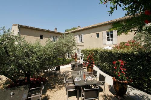 Hotel Le Mas Des Carassins