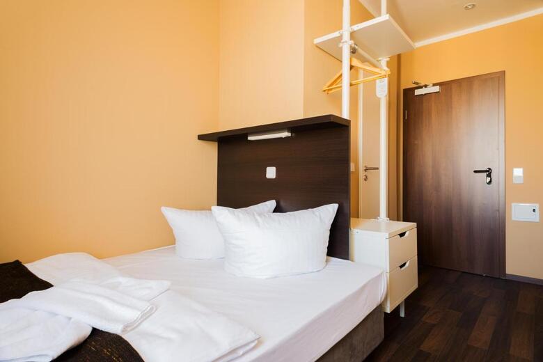 Apple City Hotel