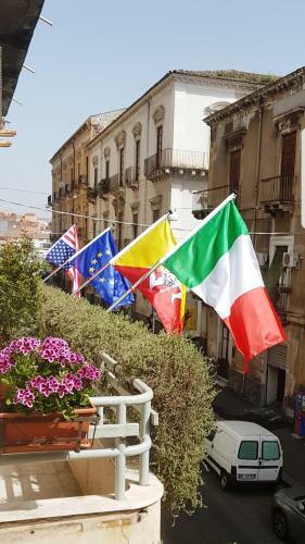 Bed & Breakfast Crispi Rooms
