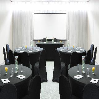 Hotel County Woodford