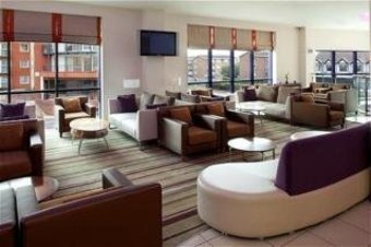 Hotel Express By Holiday Inn London Newbury Park