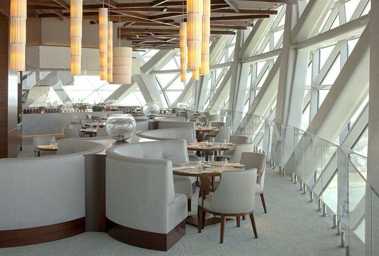 Hotel Hyatt Capital Gate Abu Dhabi