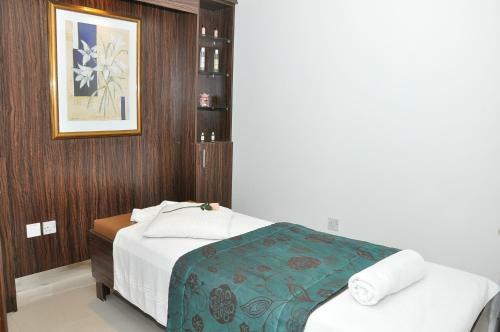 Phoenix Plaza Hotel Apartments