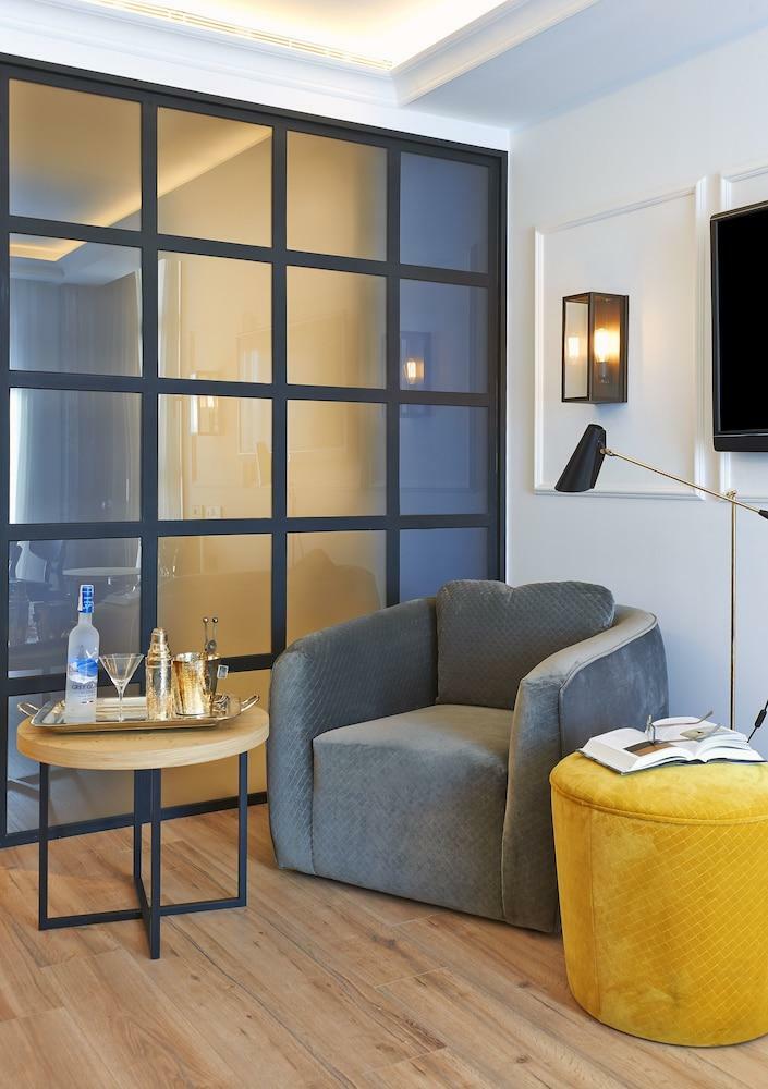 Hotel The Serras