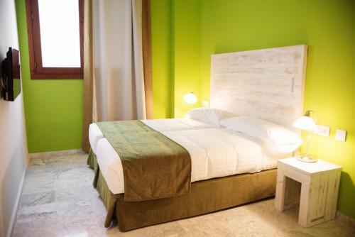 Hotel Adhoc Carmen