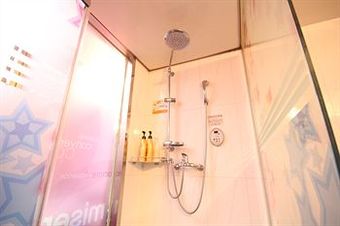 Hotel 2ne1