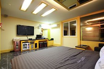 Hotel 2ne1