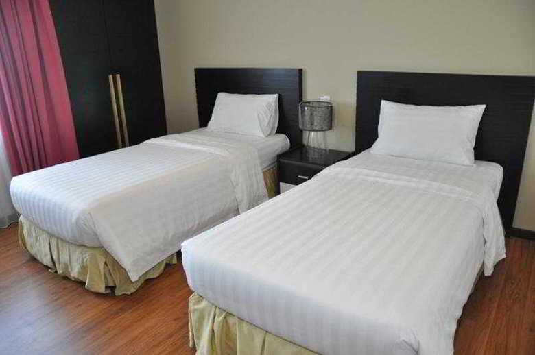 Likas Square Apartment Hotel
