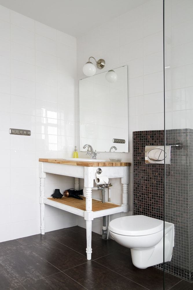 L�nsleira Apartments