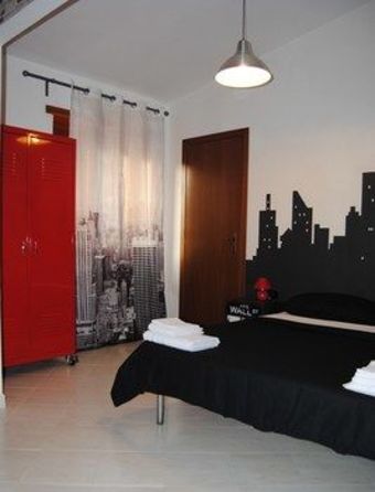 Hostal Metropolis Rooms & Services
