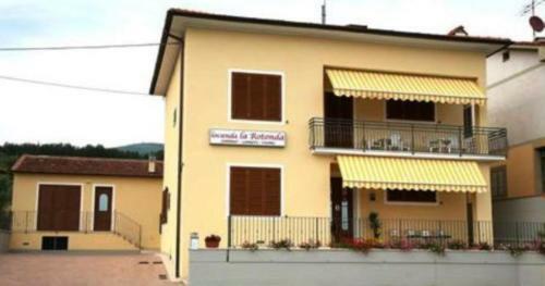 Hostal B&B Locanda La Rotonda