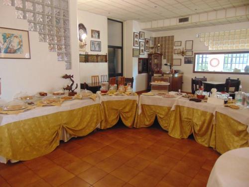 Hotel Call� 2