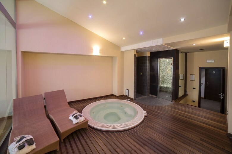 Hotel Lovere Resort & Spa