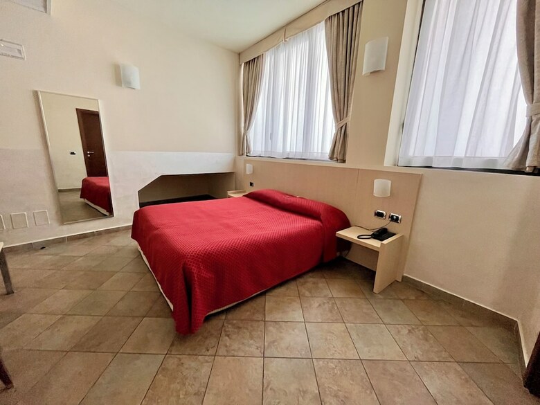 Hotel Lovere Resort & Spa