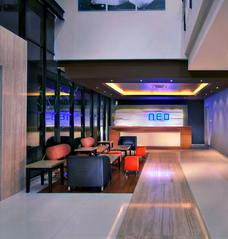 Hotel Neo Candi Semarang