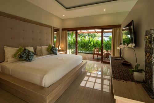 Hotel Living Asia Resort And Spa