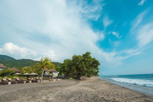 Hotel Living Asia Resort And Spa