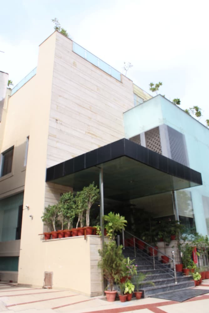 Hotel Atulyaa Taj