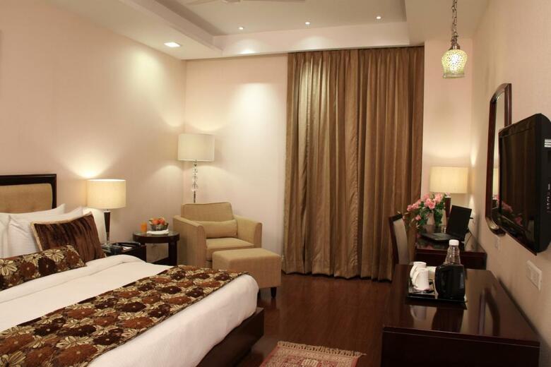 Hotel Clarks Inn, Amritsar