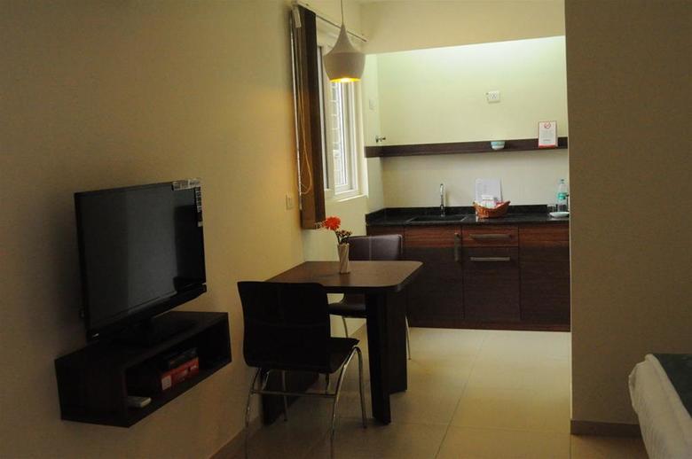 Bed & Breakfast Ixora Suites