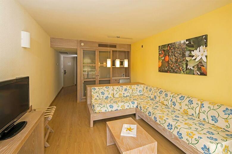 Aparthotel Iberostar Waves Pinos Park