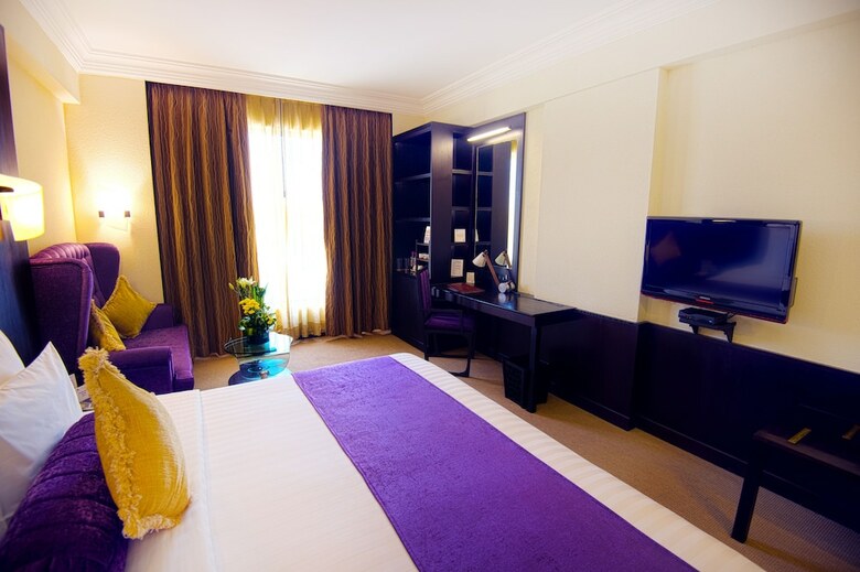 Hotel Sterlings Mac
