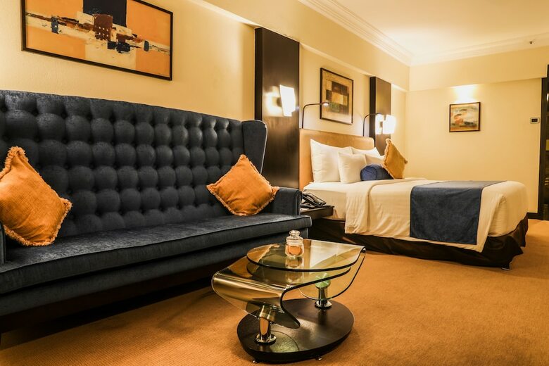 Hotel Sterlings Mac