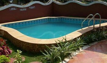 Hotel Renzo's Inn