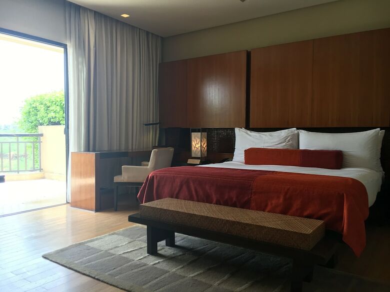 Hotel Vivanta By Taj - Surajkund, Ncr