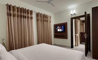 Hotel The Golden Suites
