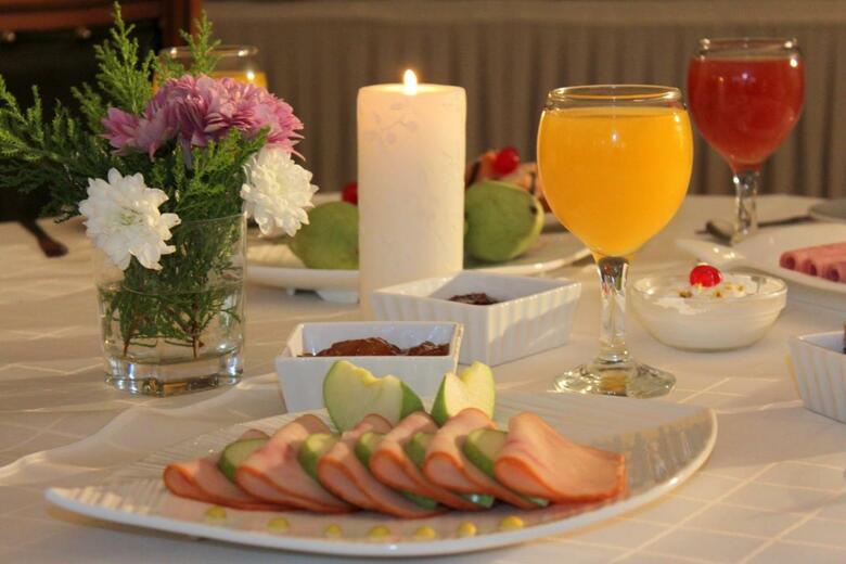 Hotel Famissi