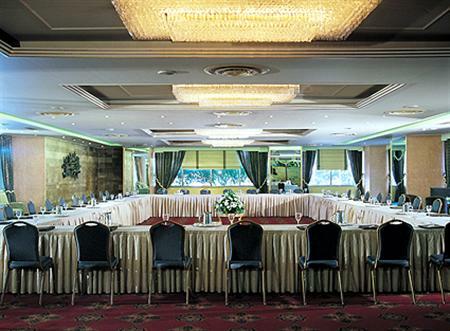 Hotel Divani Caravel