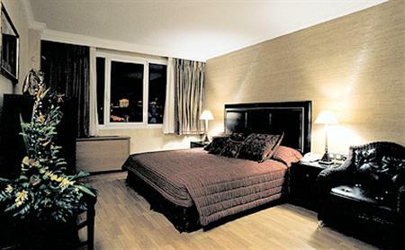 Hotel Divani Caravel