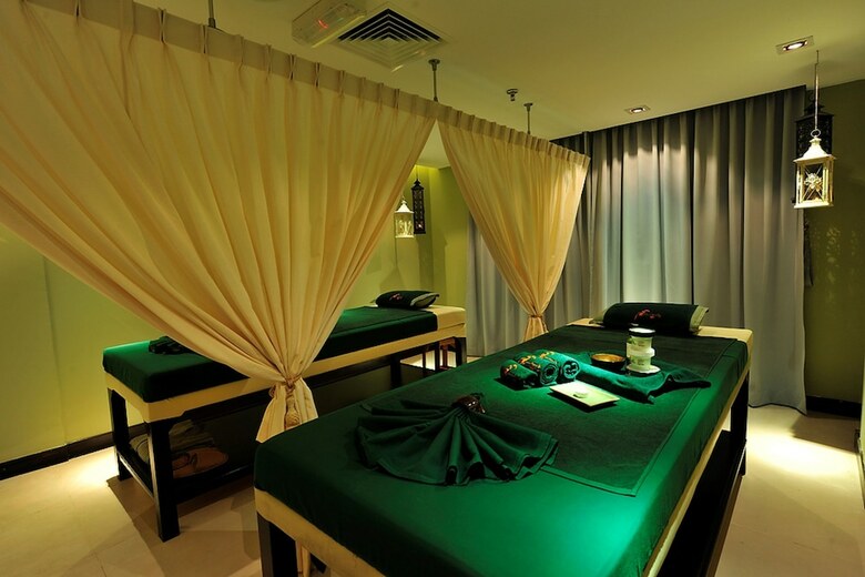 Ming Garden Hotel & Residences