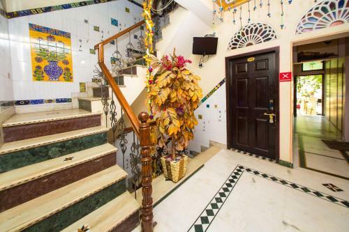 Hotel Moon Light Palace