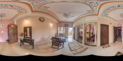 Hotel Moon Light Palace