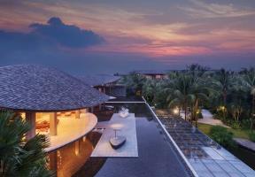 Hotel Renaissance Phuket Resort & Spa