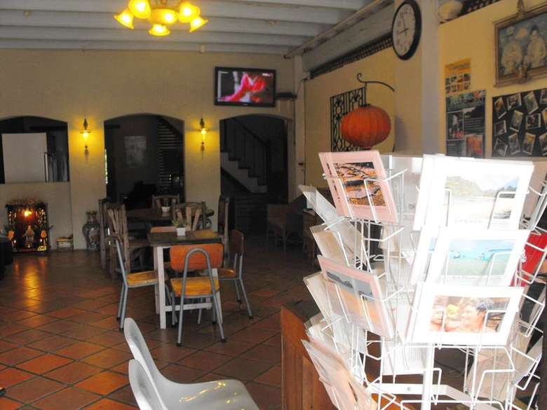 Luang Poj Boutique Hostel