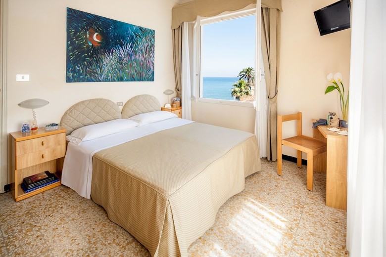 Hotel Golfo E Palme