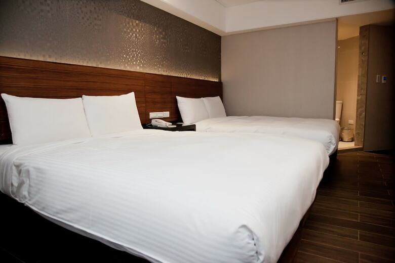 Kdm Hotel