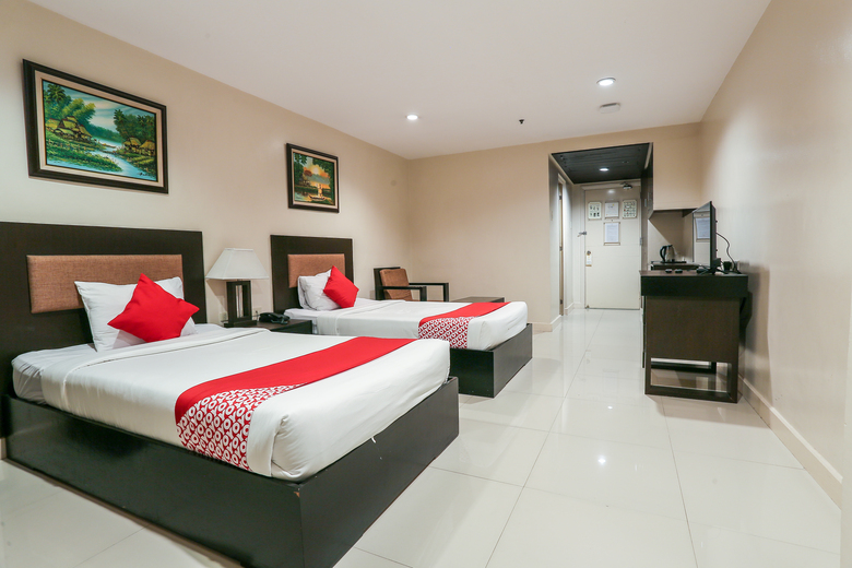 Paragon Tower Hotel